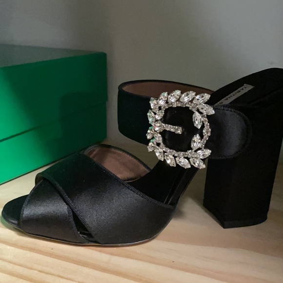 Tabitha Simmons Women's Black Reyner Swarovski - Picture 3 of 4